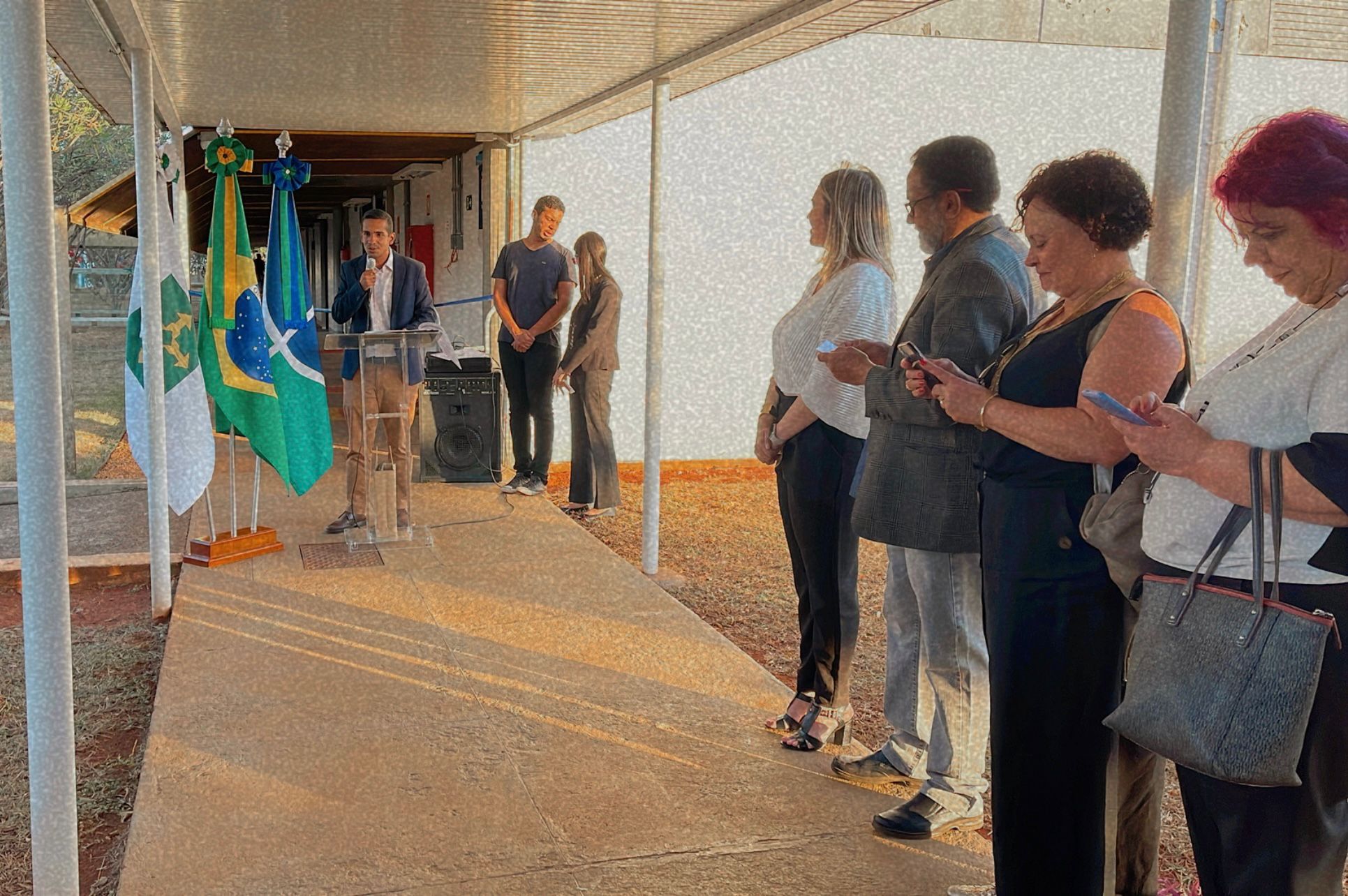 Representante da UnB fala na cerimônia de inauguração